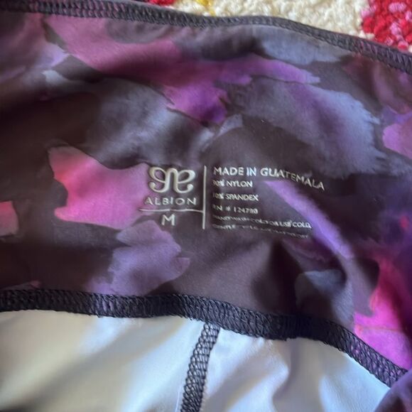 ALBION FIT MUSE LEGGINGS SIZE MEDIUM - Picture 3 of 5
